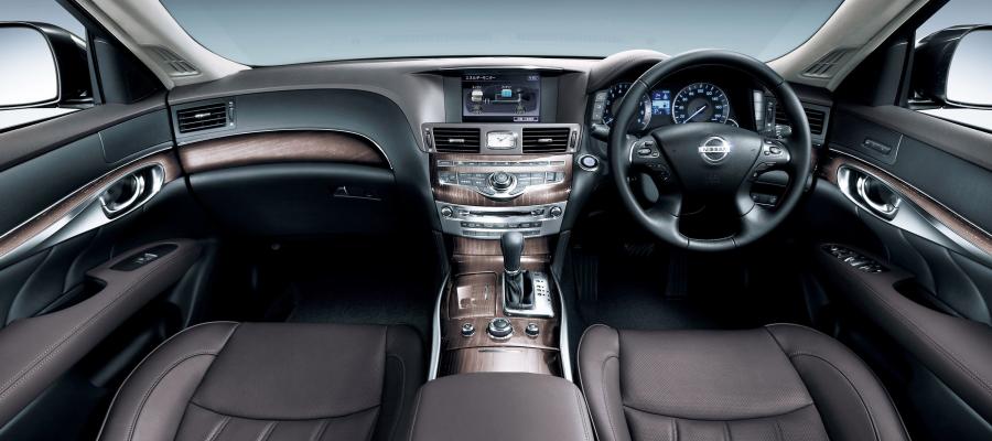  Nissan Fuga Hybrid 2010 года  (фото 6 из 15)